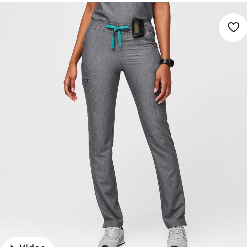 Figs Yola Elastic Waistband Skinny Scrub Pants